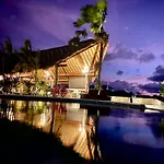 Bombora Balangan Resort