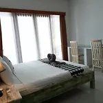 Candra Surf Homestay