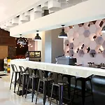 Berry Biz Hotel