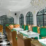 Casa Rani Hotel & Restaurant