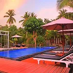 Mamaras Guest House