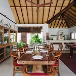 Villa Cira - 5 Bedrooms Private Villa Next To Seminyak