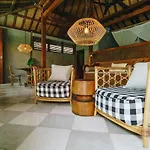 Zin Berawa Villas & Bungalows