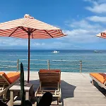 Vns Beachfront Guesthouse