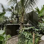 Daydream Lodge