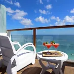 Bale Bingin Beachfront Stay