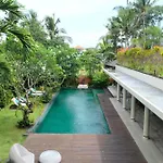 Villa Sally