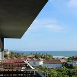 Frii Bali Echo Beach