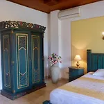 Gunung Paradis Retreat