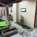 Kaen Apartments