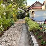 Solaluna Beach Homestay