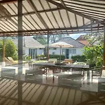 Villa Lautan Biru Bingin Beach