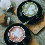 Lovinalife Room & Cafe