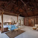 Tapa Tepi Kali Canggu