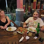 Tradisi Villas