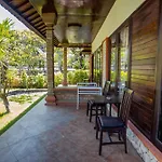 The Tanis Beach Resort Nusa Lembongan