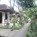 Temple Cafe & Cottages