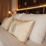Daun Lebar Villas