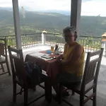 One Homestay And Warung