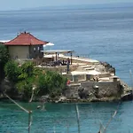 Secret Point Huts