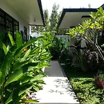 Kelapa Lovina Beach Villa