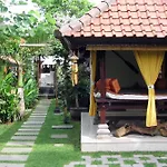 Puri Ayu