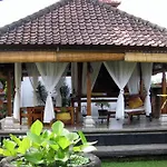 Puri Ayu