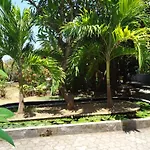 Three Brothers Bobby\'S Villas
