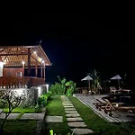 Sunset Hill Lembongan