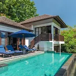 Villa Umah Raja - Entire Villa
