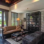 Villa Umah Raja - Entire Villa