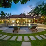 Villa Bugis Abimanyu Seminyak