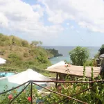 Milo\'S Home