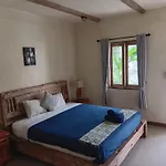 Adore Guesthouse