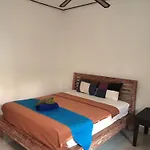 Star East Bungalows