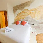 Hillstone Luxury Village