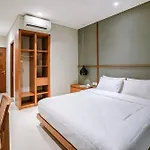 One Degree Sunset Hill Leisure