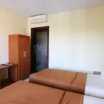 Kondra Premiere Guest House Kuta