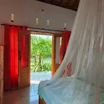Friend House Stay & Surf