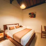 Rostika Villa&Camping Sekumpul