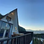 Batur Homestay And Lodge