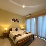 Oka\'S Guest House Canggu