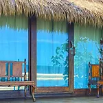 Beachfront Villa Nixie And The Sea Tabanan