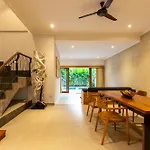 Bije Boutique & Gallery