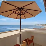Meja Bingin Beach