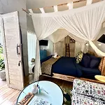 Kubu Guest House