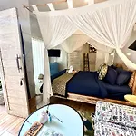 Kubu Guest House