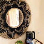 Mantra Guesthouse Sidemen
