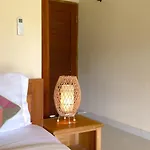 Mantra Guesthouse Sidemen