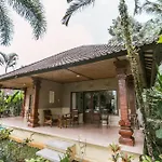 Mahagiri Resort & Restaurant